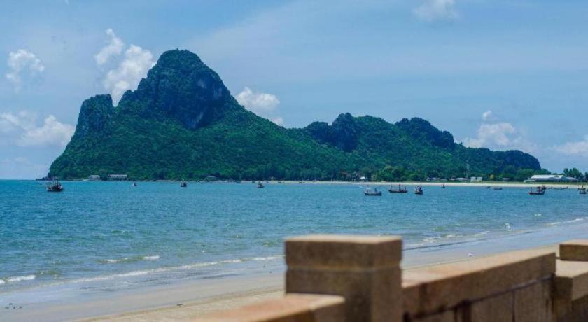 De Hostel Prachuap Khiri Khan Exteriör bild